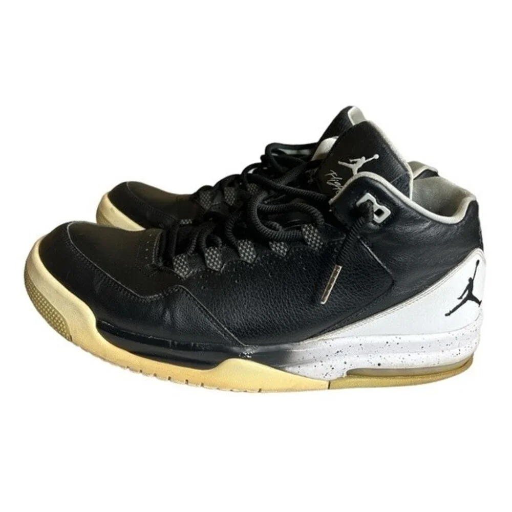 2014 Air Jordan Nike Flight Black And White Sneakers Sz12 Men’s Style 705155-010